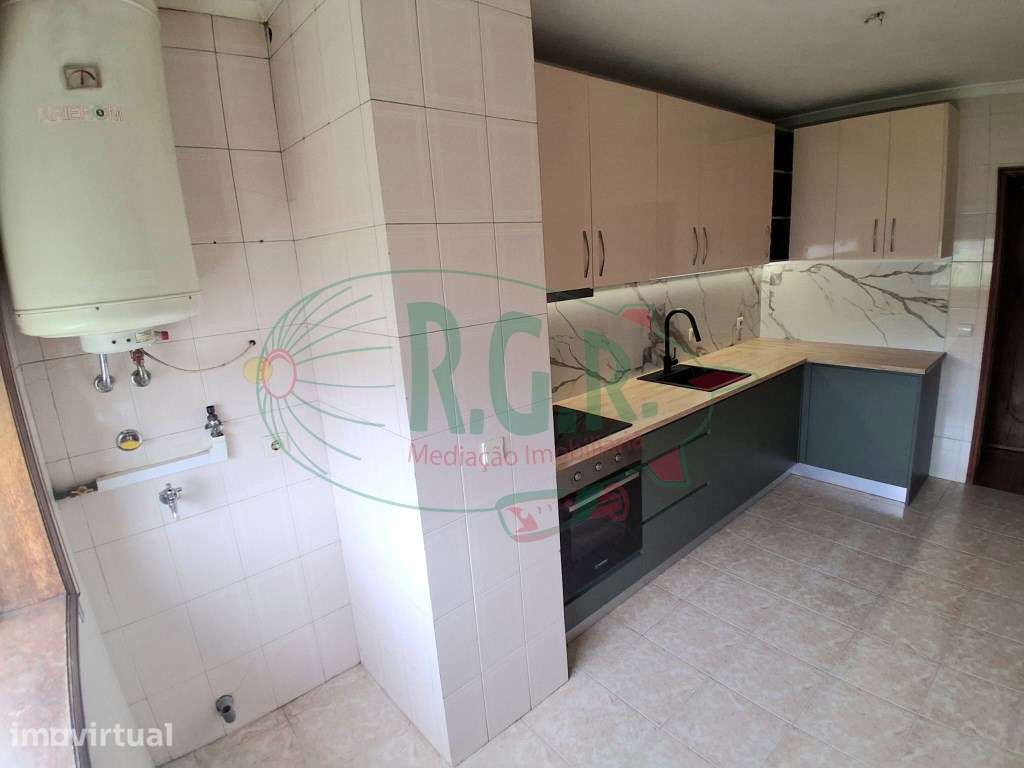 Apartamento T3 Próximo Metro Venda Nova - Grande imagem: 4/15