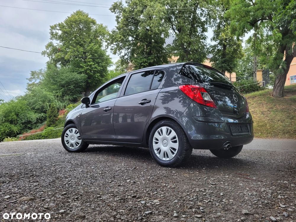 Opel Corsa 1.4 16V Satellite - 16