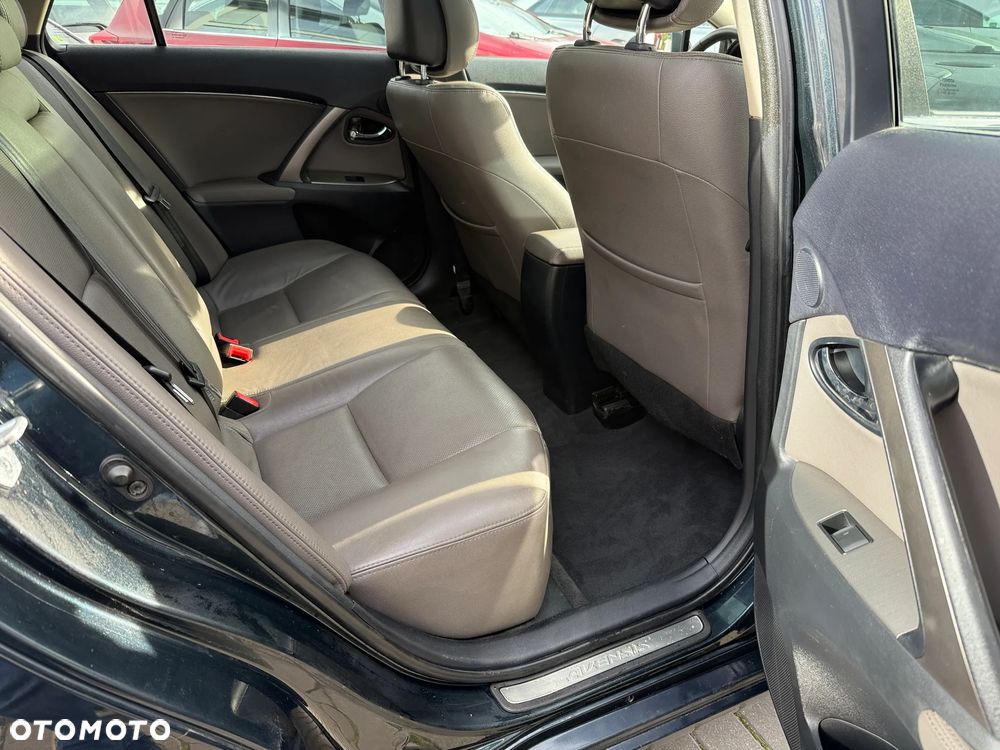 Toyota Avensis 2.0 Prestige MS - 17