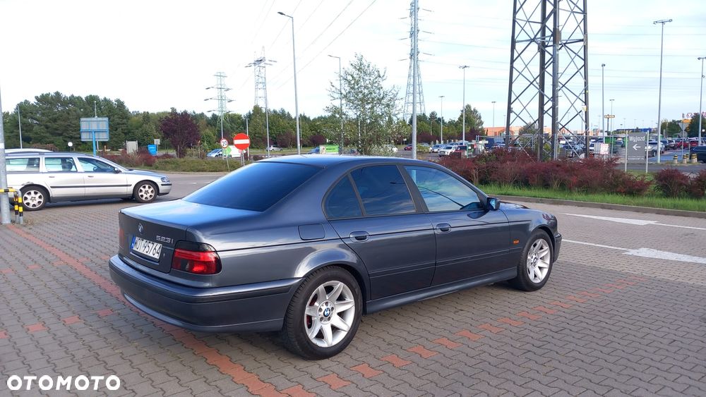 BMW 523I 1998 photo 2