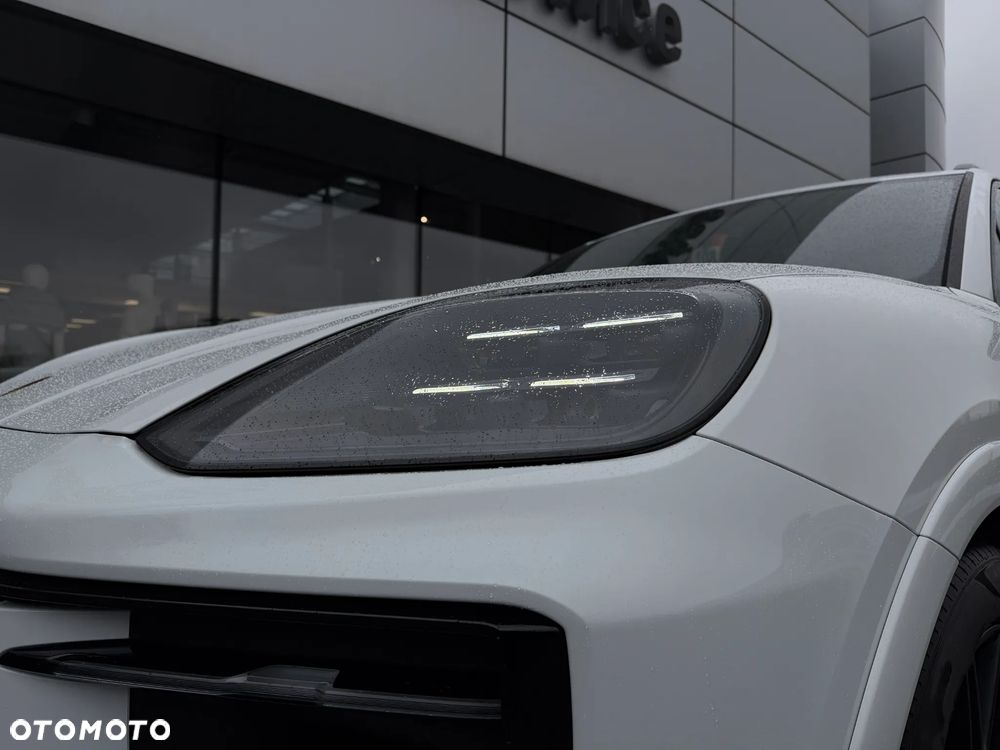 Porsche Cayenne - 16