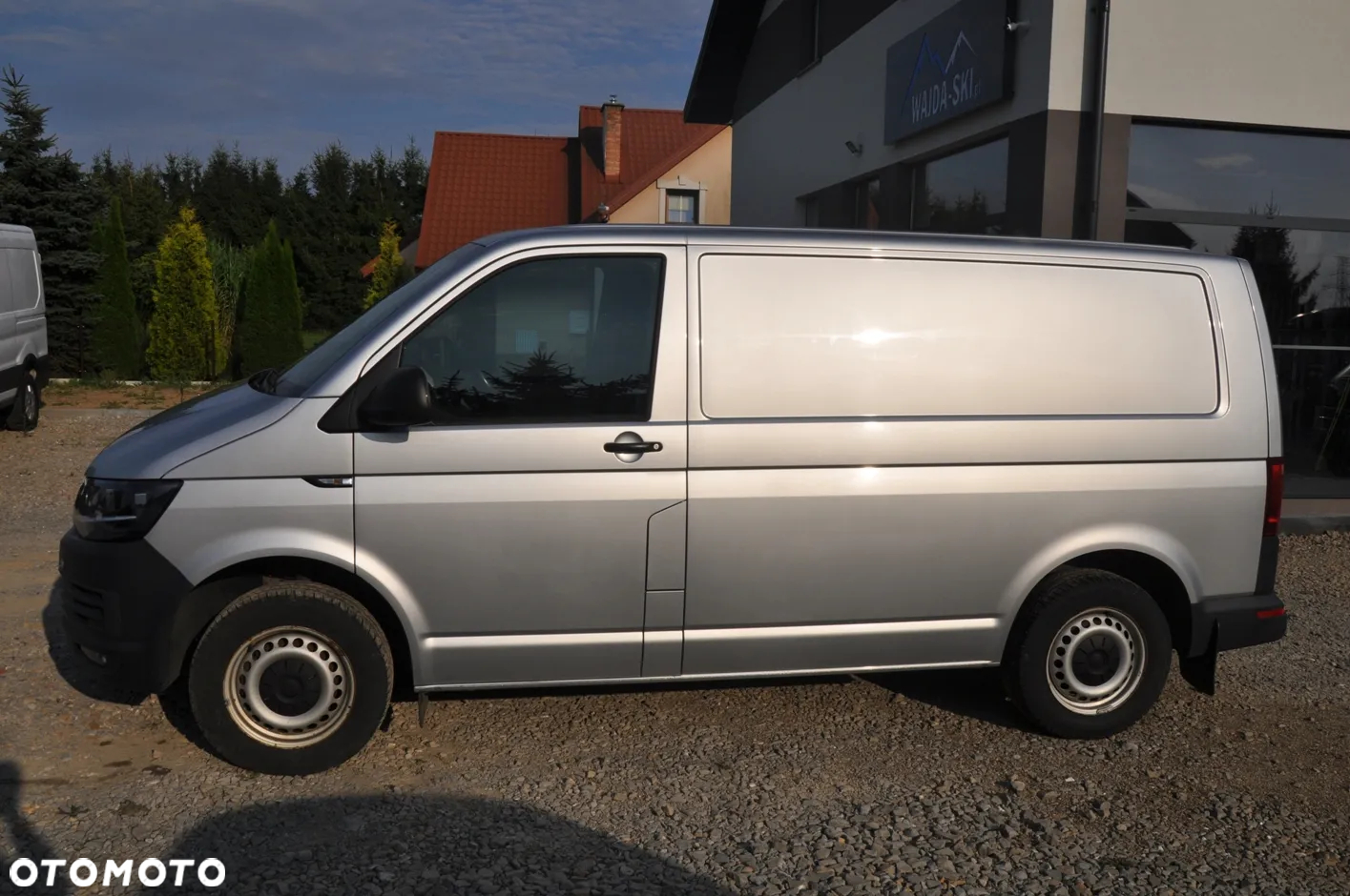 Volkswagen Transporter - 12