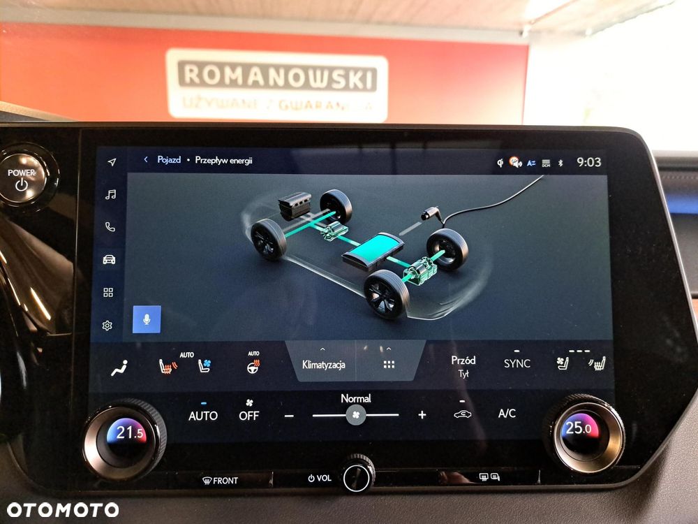 Lexus RX 450h+ Omotenashi - 16