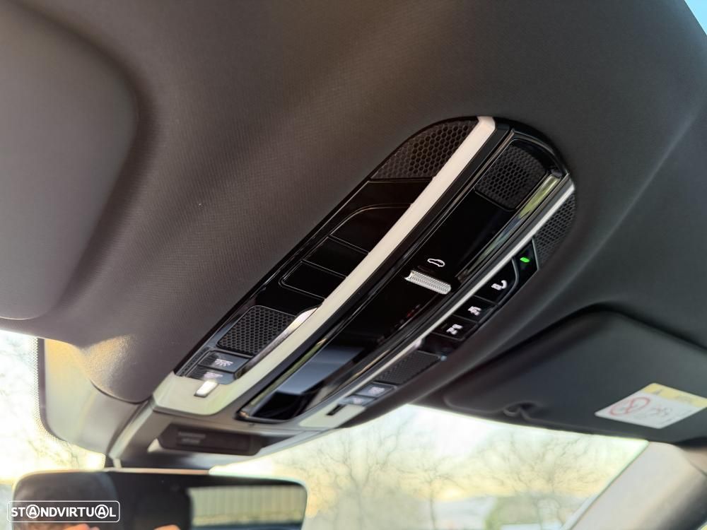 Porsche Cayenne Coupé E-Hybrid Platinum Edition - 26