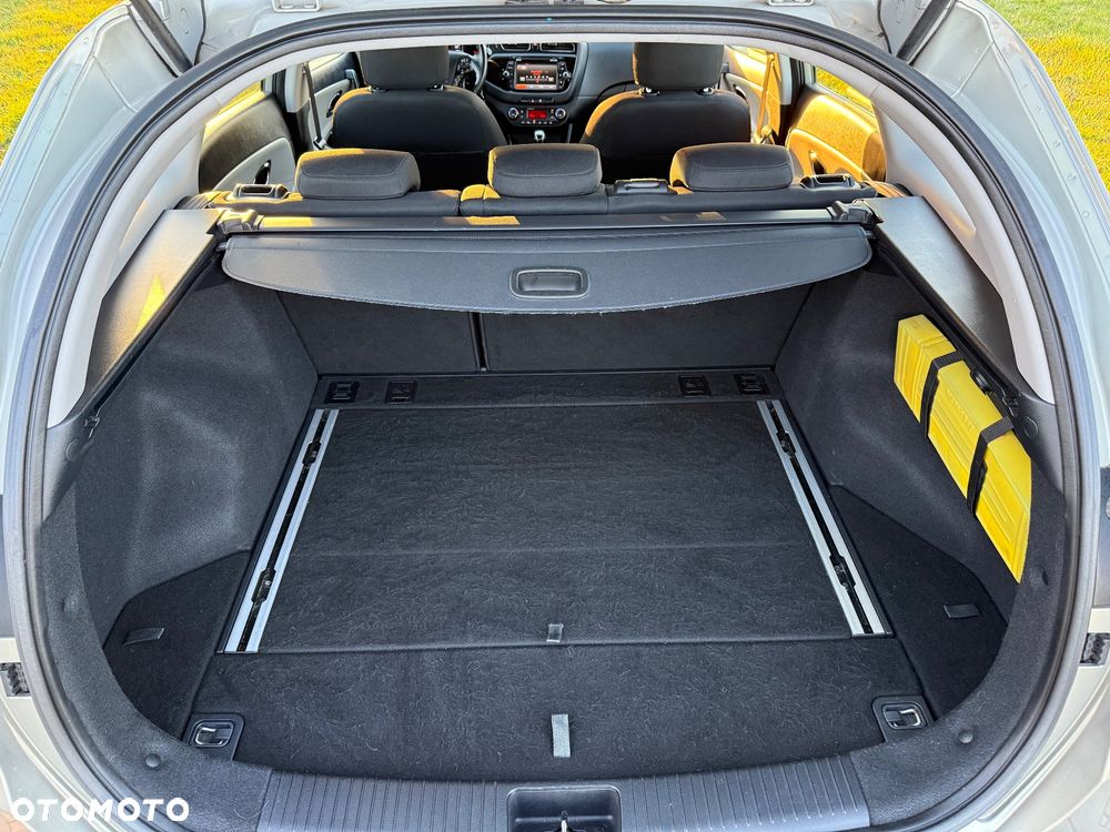 Kia Ceed Cee'd 1.6 GDI Business Line - 24