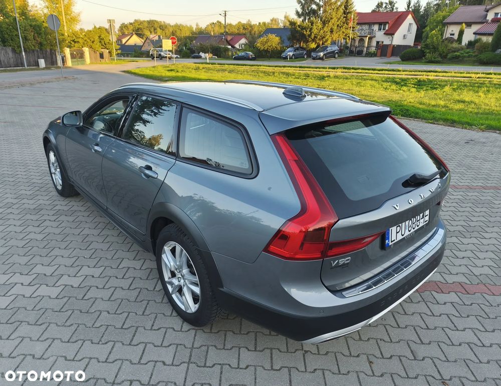 Volvo V90 Cross Country D4 AWD Geartronic Pro - 10