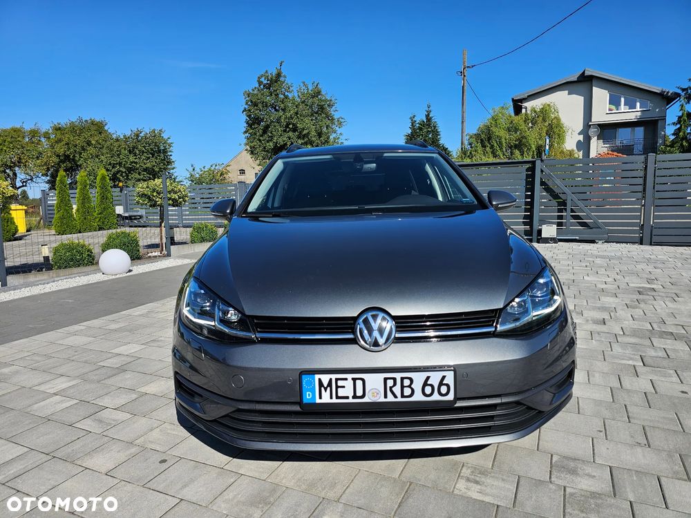 Volkswagen Golf - 2