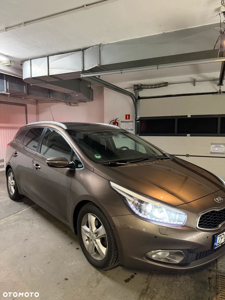 Kia Ceed - 6