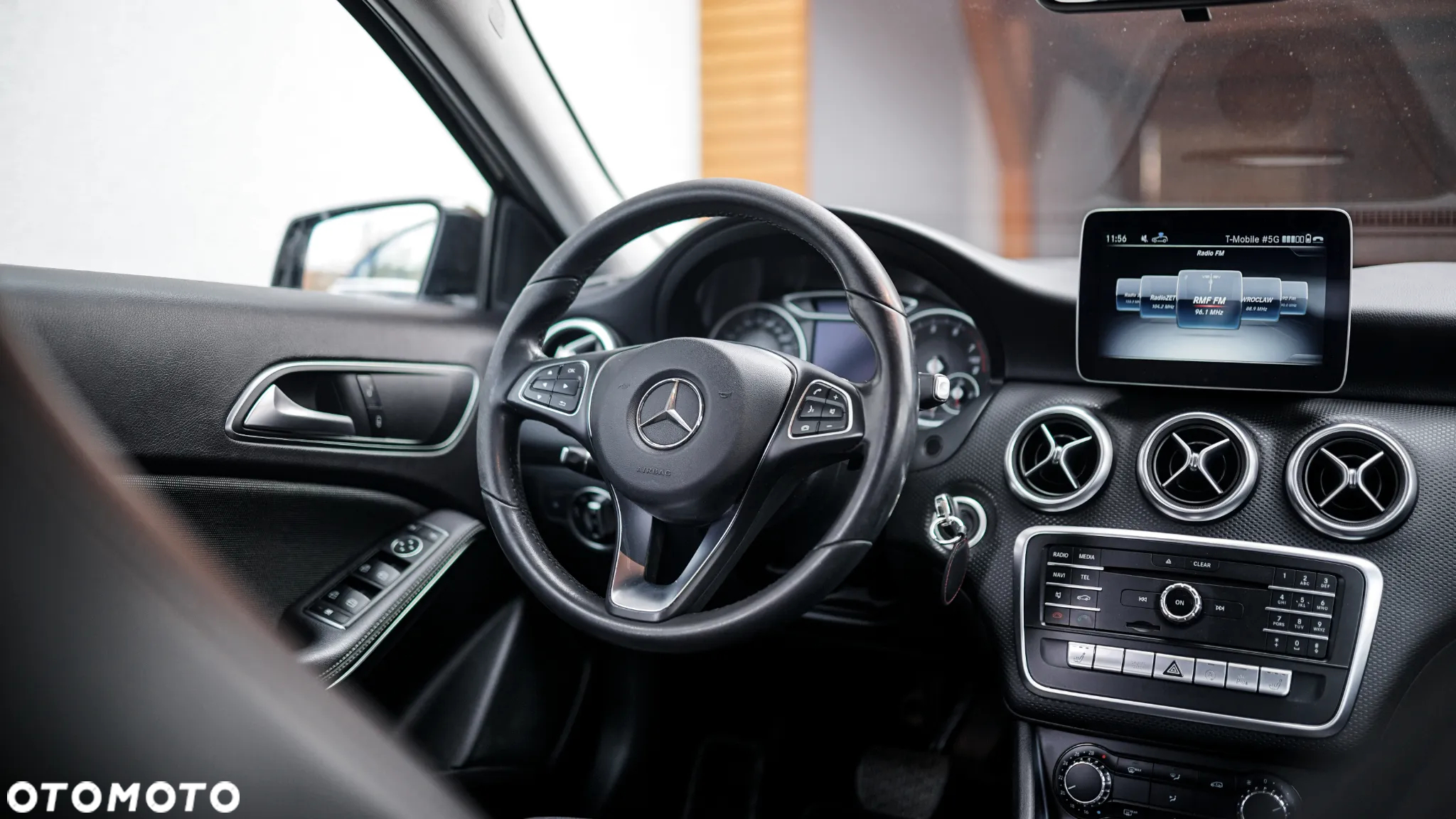 Mercedes-Benz Klasa A 180 7G-DCT Style - 28