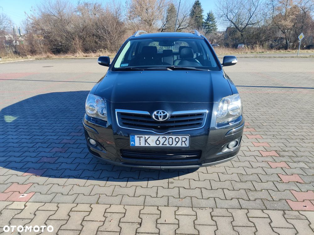 Toyota Avensis 1.8 VVT-i Sol - 2