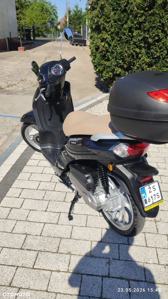 Peugeot Tweet - 2