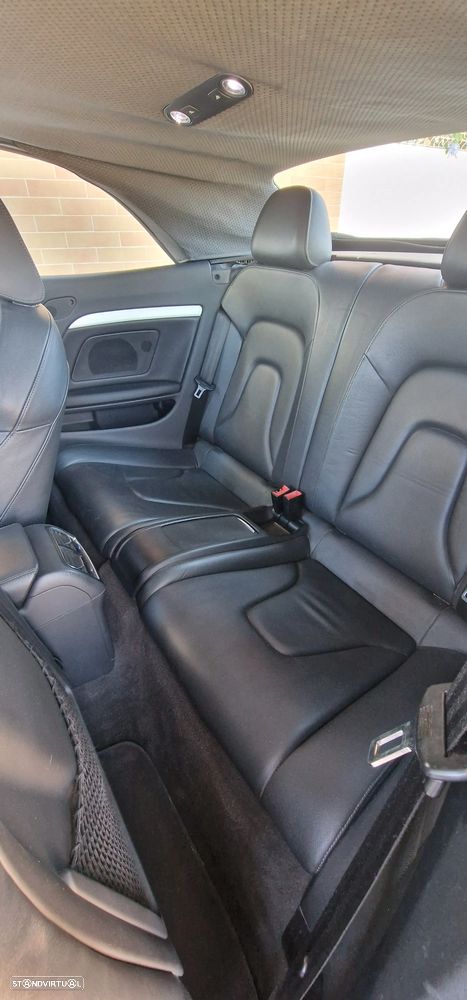 Audi A5 Cabrio 2.0 TFSI quattro S tronic - 31