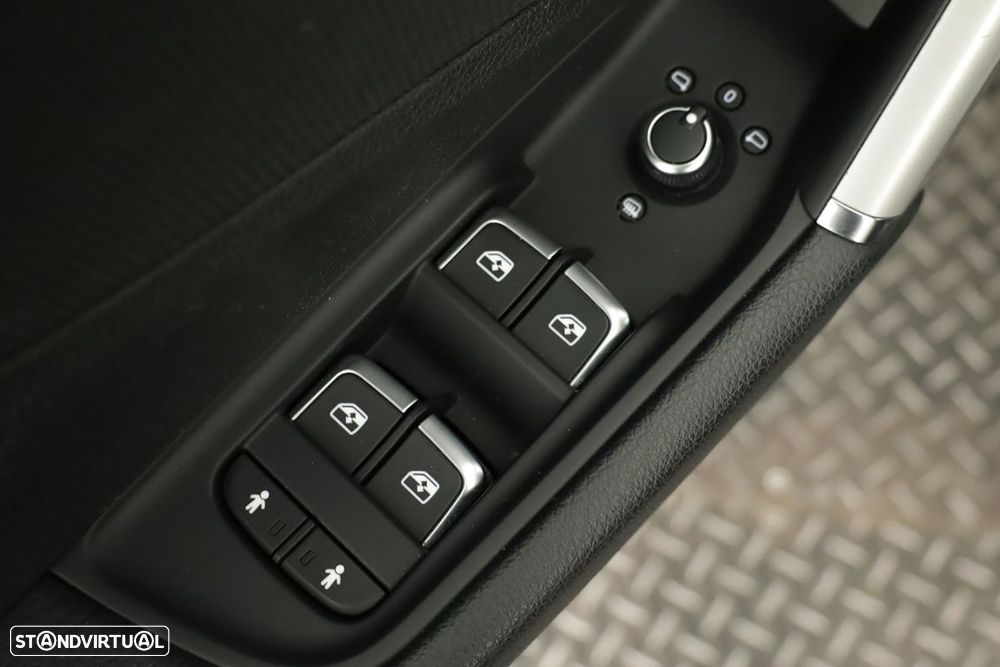 Audi Q2 30 TFSI Advanced - 19