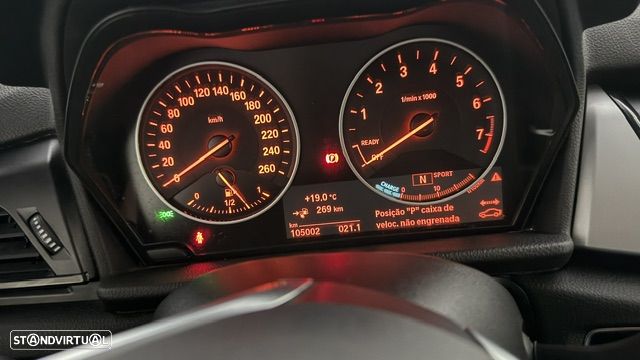 BMW 225xe Active Tourer - 12