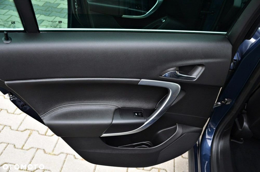 Opel Insignia - 24