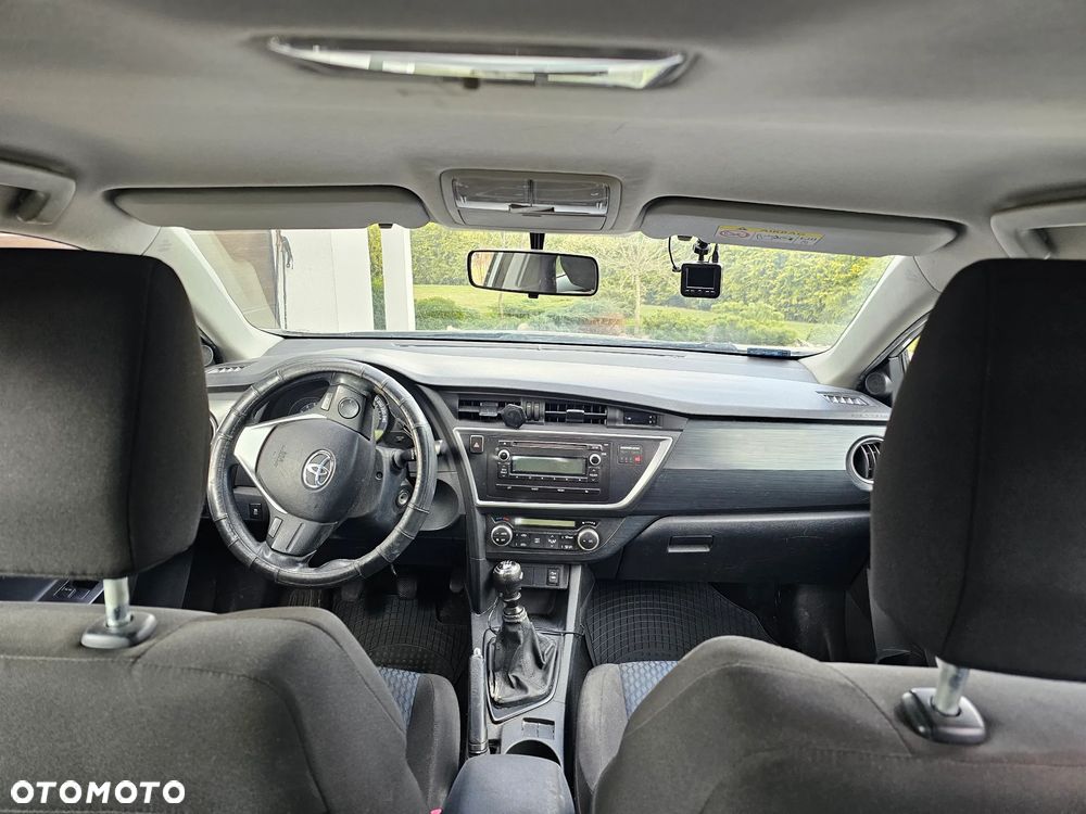 Toyota Auris 1.4 D-4D Active - 11