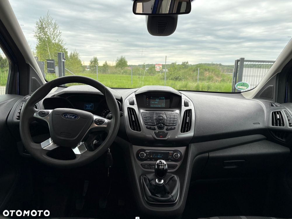 Ford Tourneo Connect Grand - 17