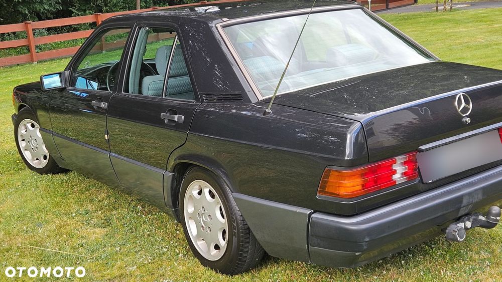 Mercedes-Benz W201 (190) - 6