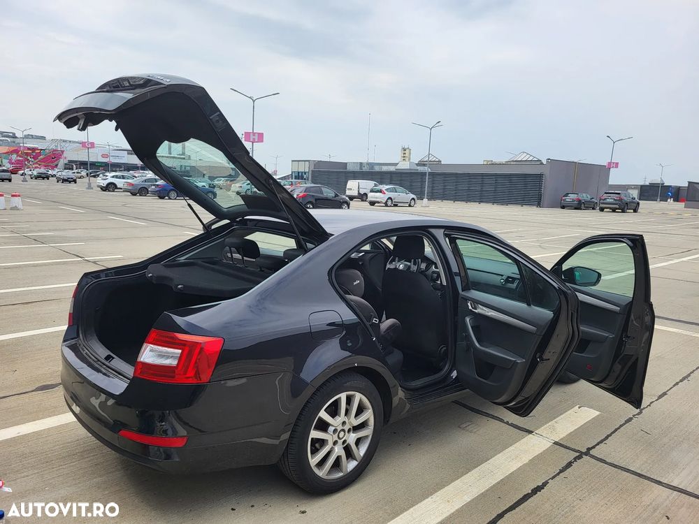 Skoda Octavia 1.6 TDI Style - 9