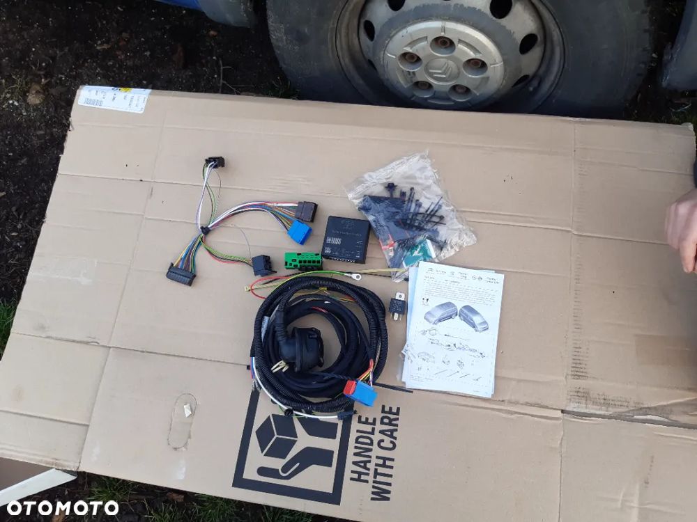 Moduł wiązka haka holowniczego Opel Combo E Peugeot Partner III Rifter Citroën Berlingo III 1682589280 - 2