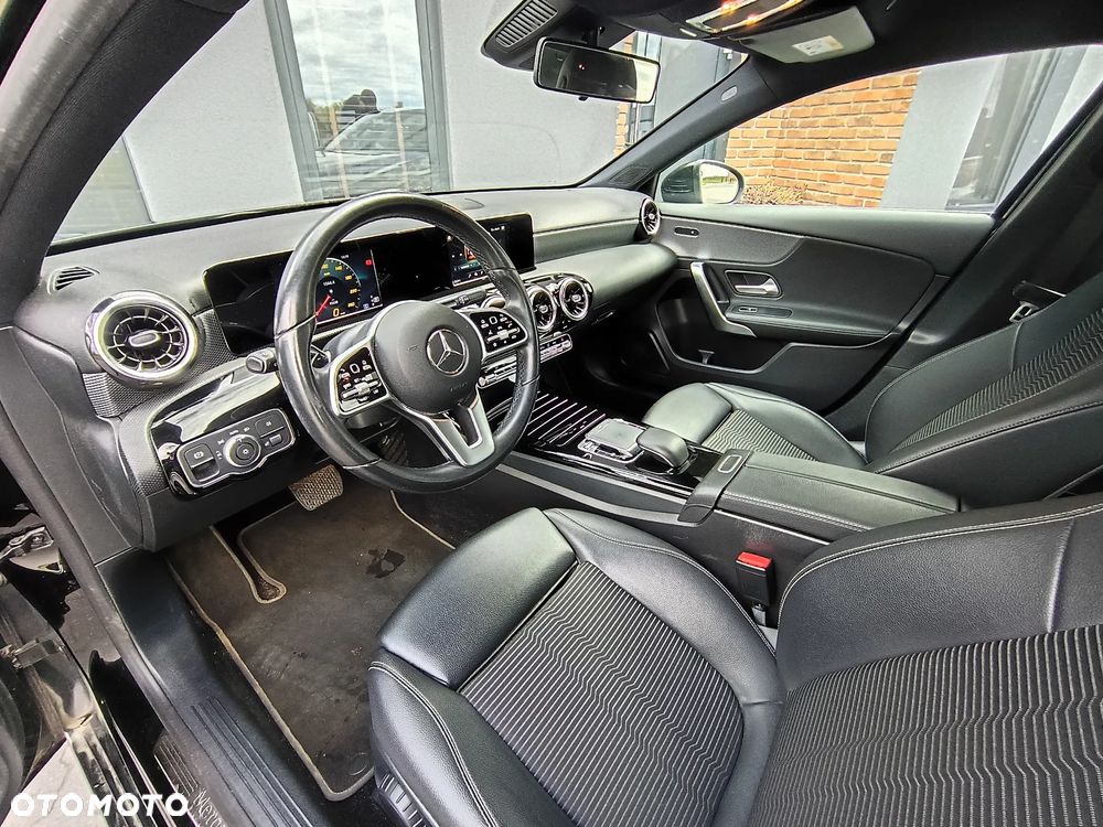 Mercedes-Benz Klasa A 180 7G-DCT Progressive - 9