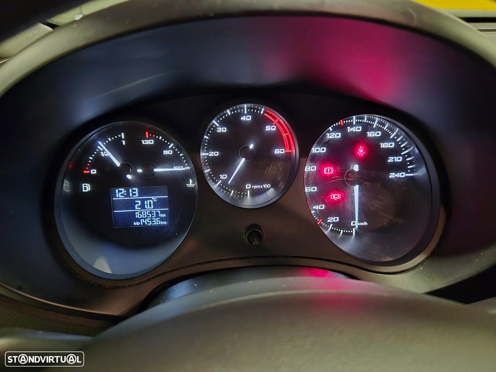 SEAT Leon 1.6 TDI DPF E-Ecomotive Style - 20