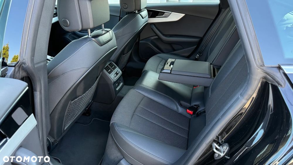 Audi A5 Sportback 35 TFSI S tronic S line business - 26