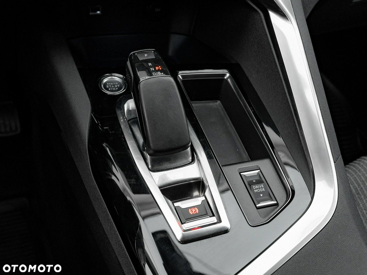 Peugeot 3008 1.6 PureTech Hybrid PHEV Allure Pack S&S EAT8 - 20
