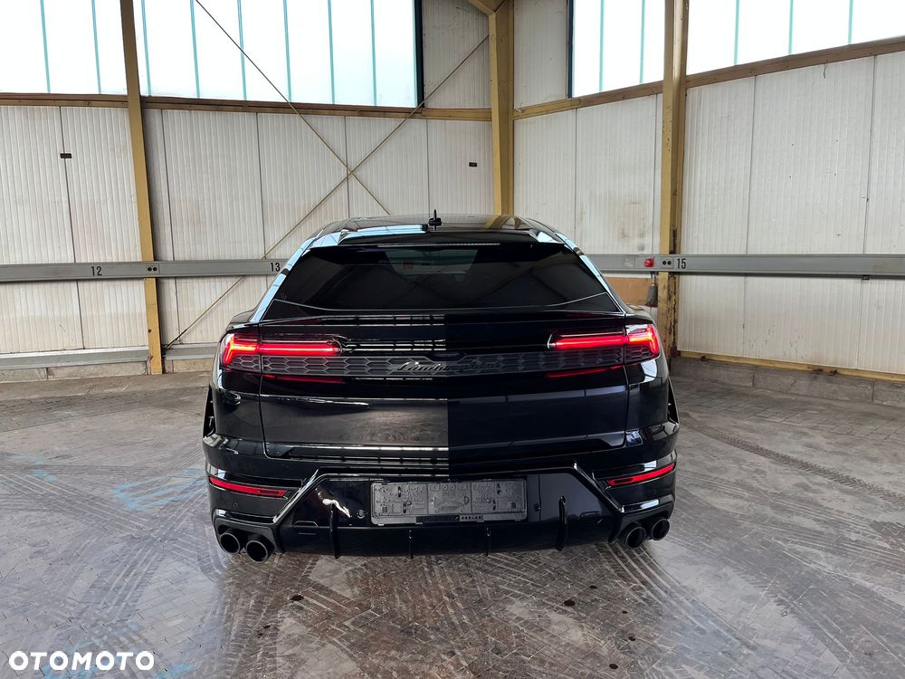 Lamborghini Urus - 5