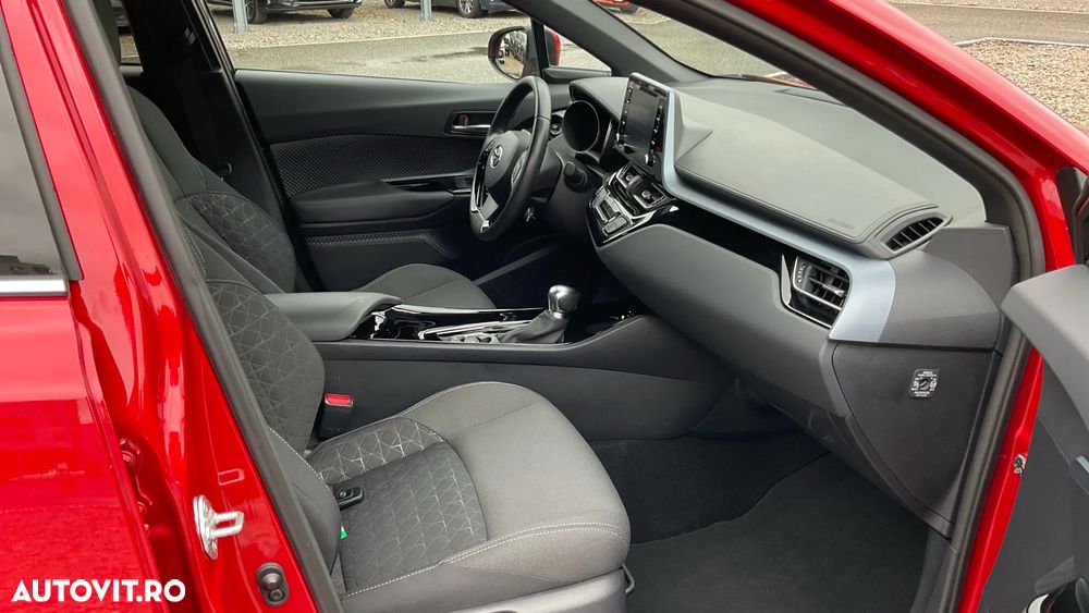Toyota C-HR 1.8 HSD 4x2 CVT C-ult LED - 6