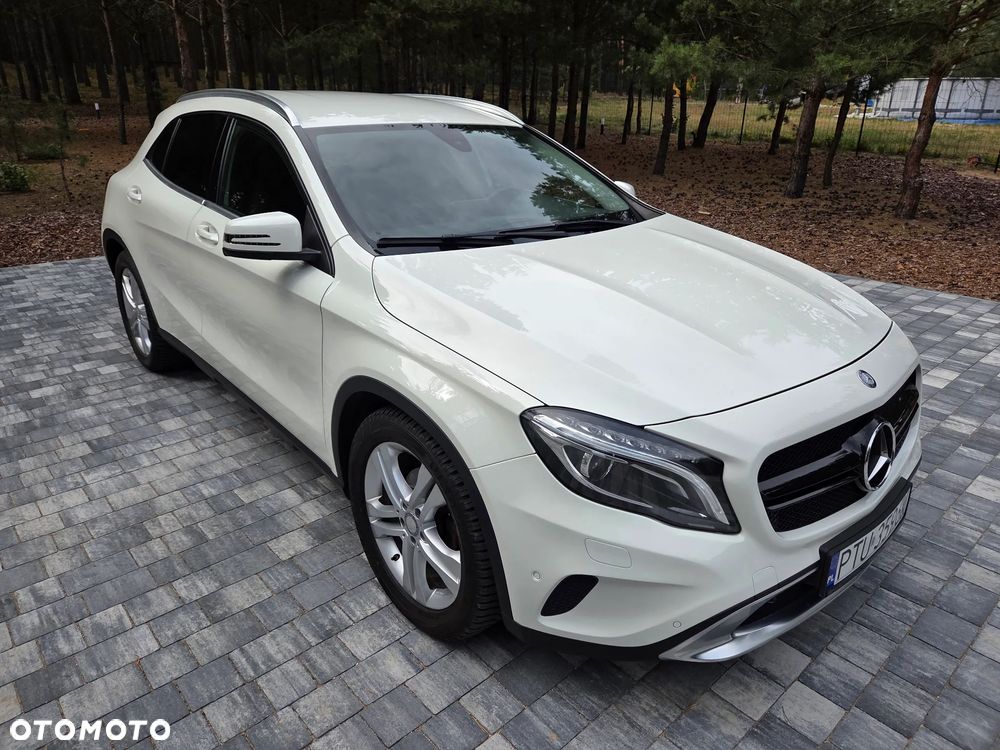 Mercedes-Benz GLA - 2
