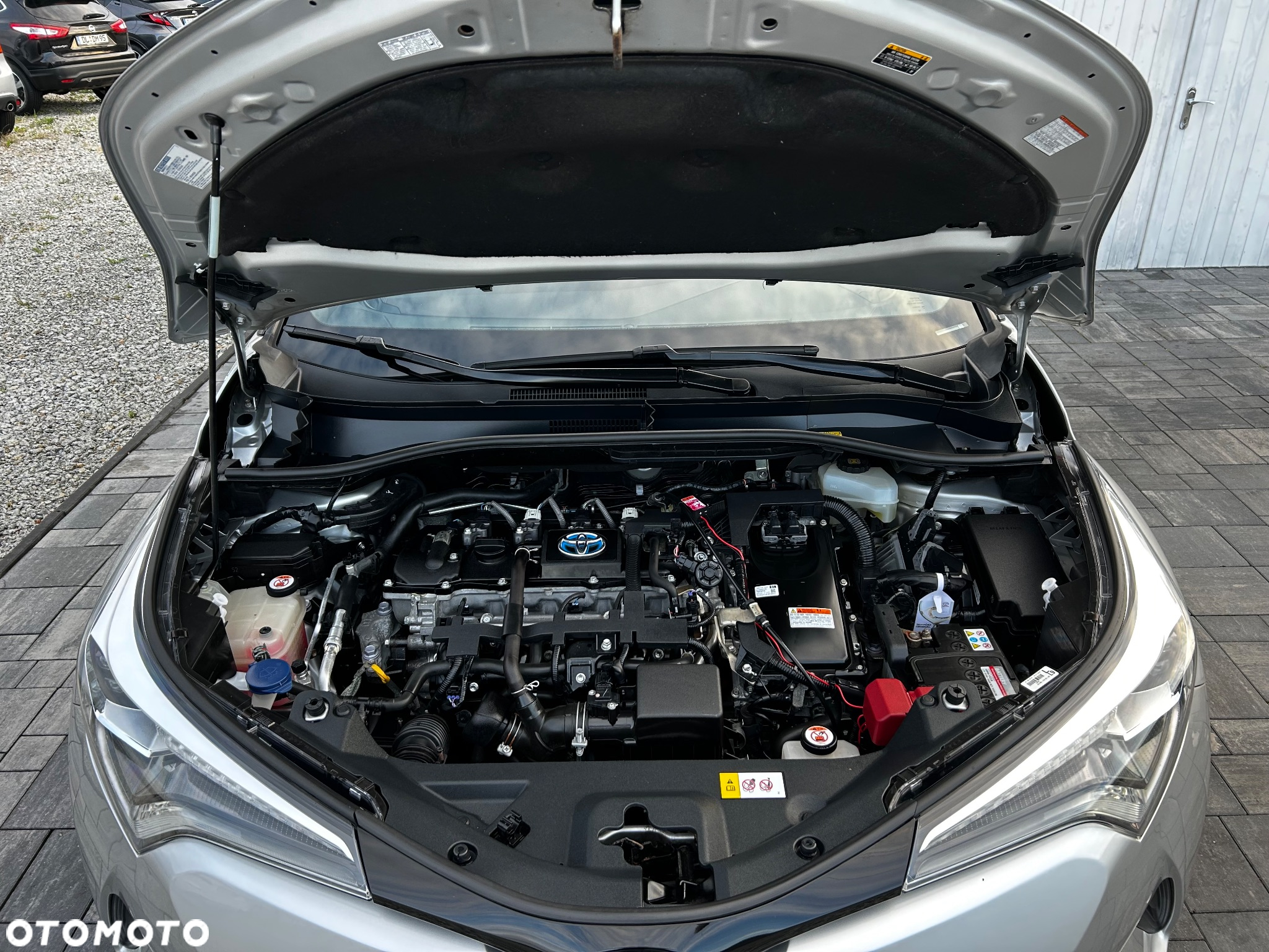 Toyota C-HR Hybrid Lounge - 18