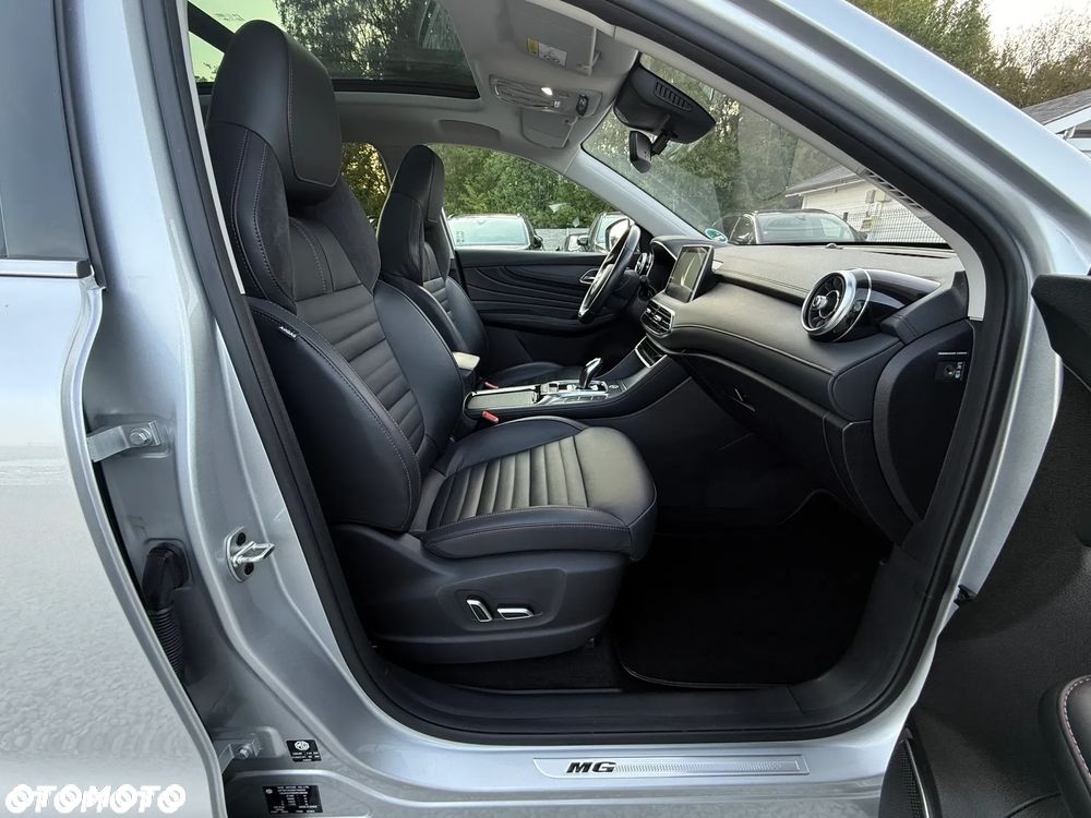 MG EHS PHEV Luxury - 31