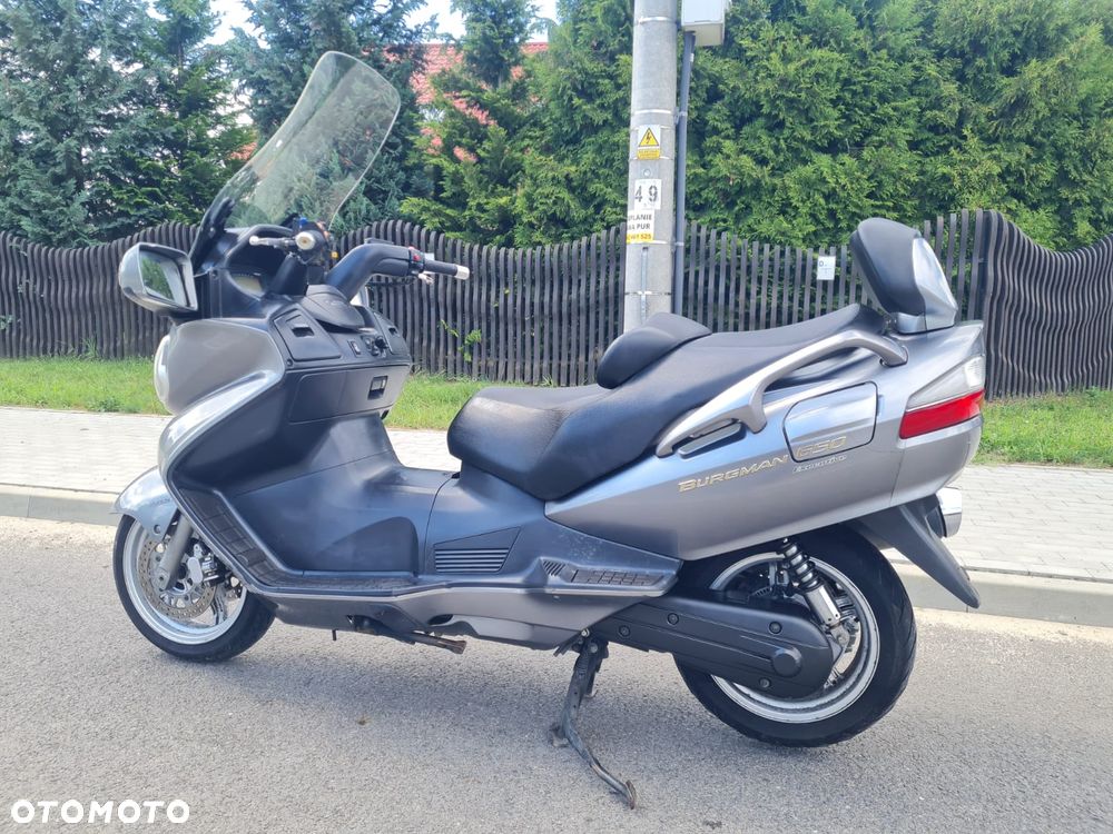 Suzuki Burgman - 4