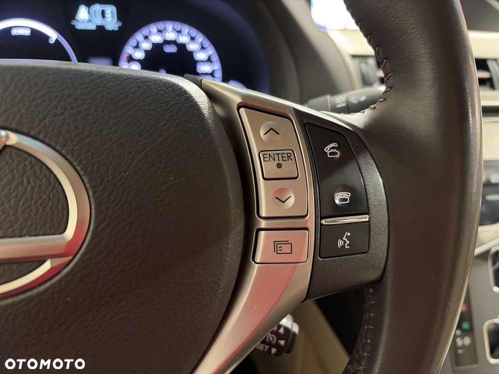 Lexus RX - 14