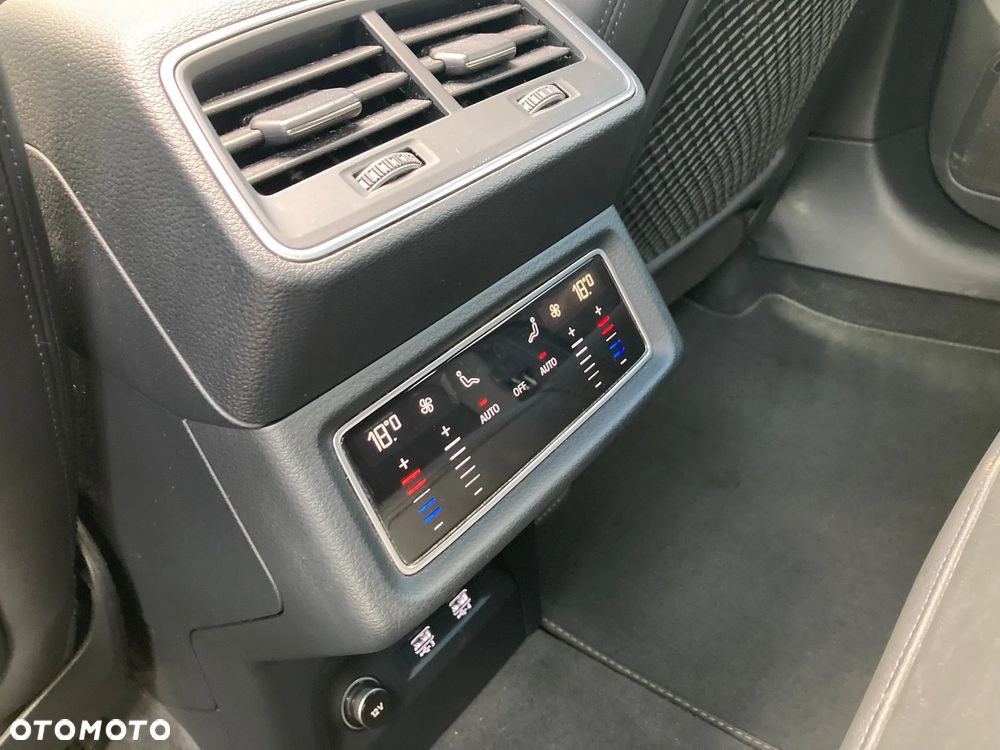 Audi e-tron Sportback 55 Quattro S Line - 18