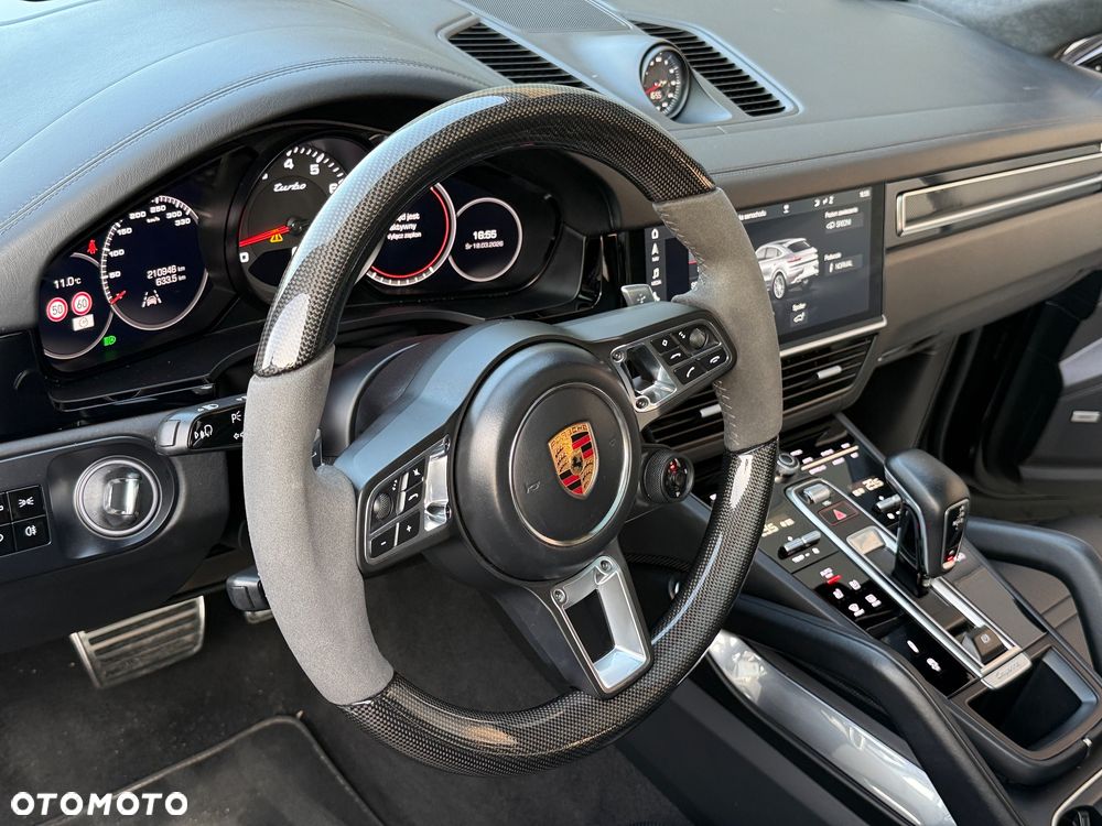 Porsche Cayenne - 41