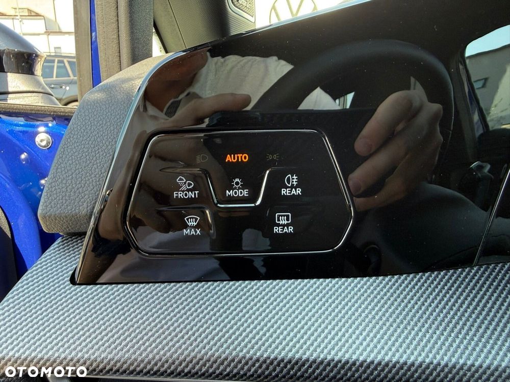 Volkswagen Golf Variant 1.5 eTSI mHEV R-Line DSG - 13