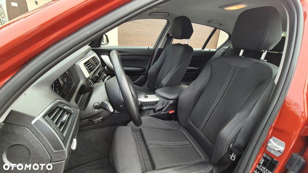 BMW Seria 1 118d Sport Line Shadow - 25