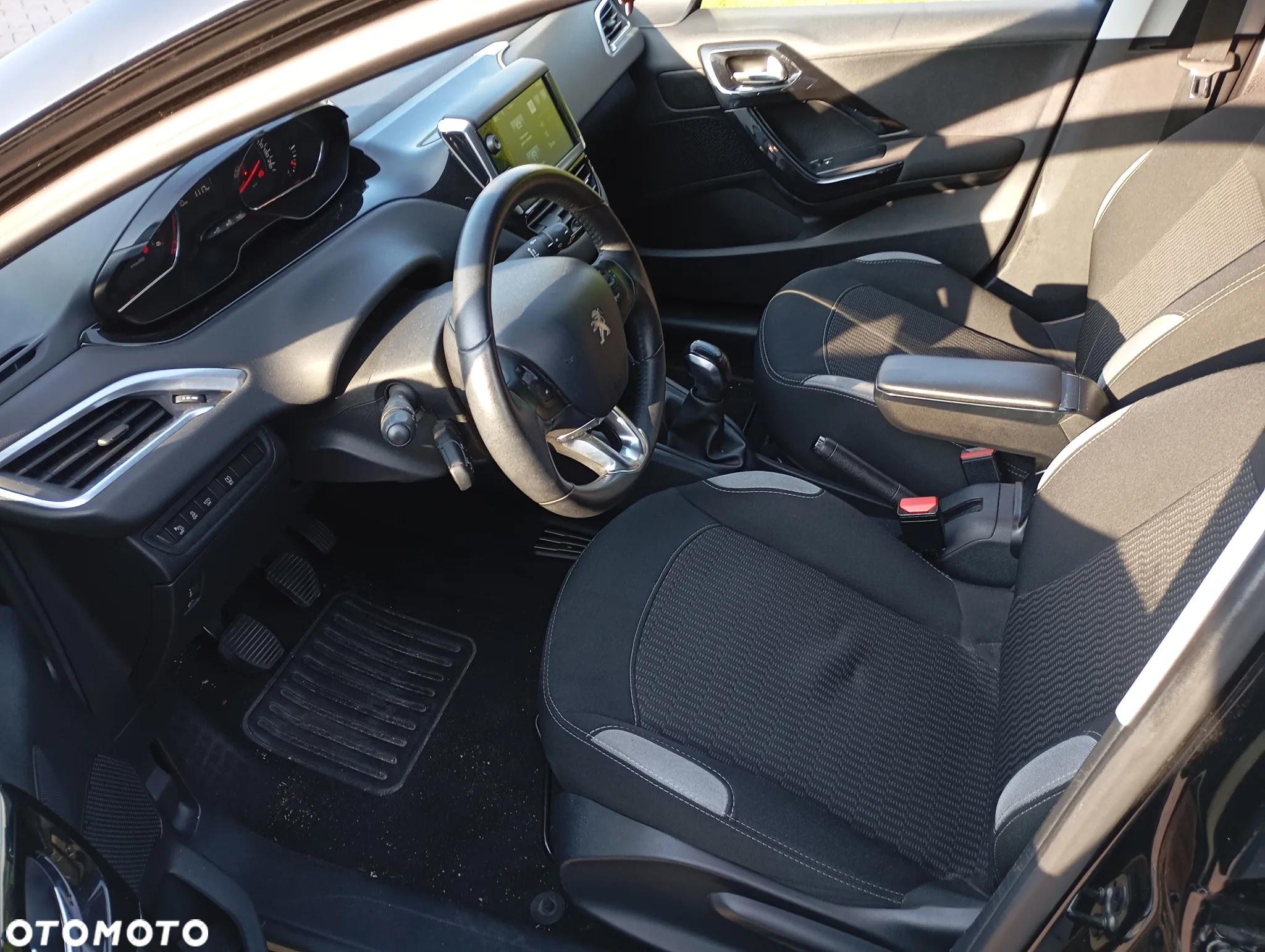 Peugeot 208 e-HDi 92 Stop&Start Style - 5