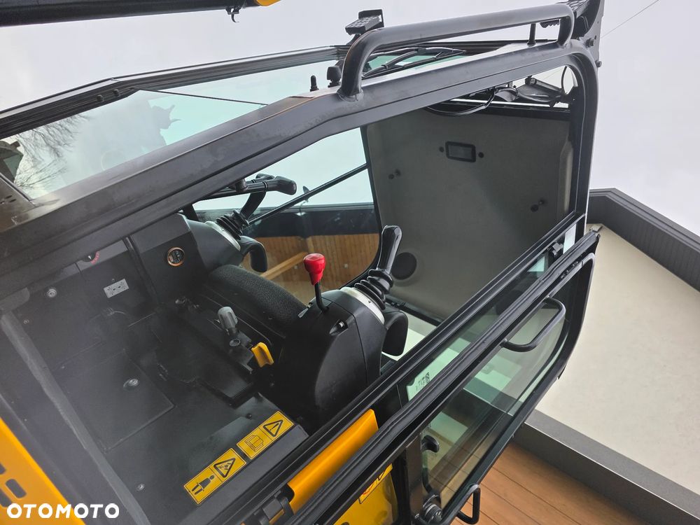 JCB JCB JCB JCB 19 C -1 ful opcja najbogatsza jak nowa mini koparka sprowadzona 8020 1 wł 8018 okazja 16 - 27