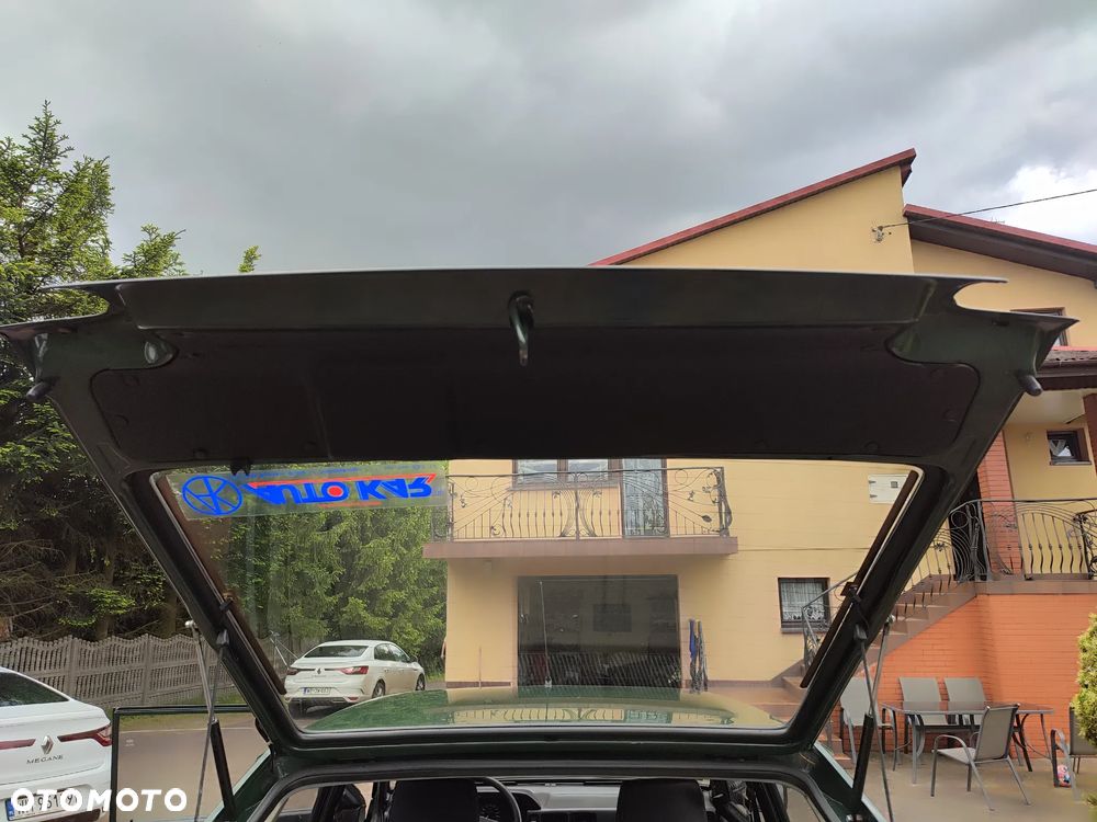 Polonez Caro - 38