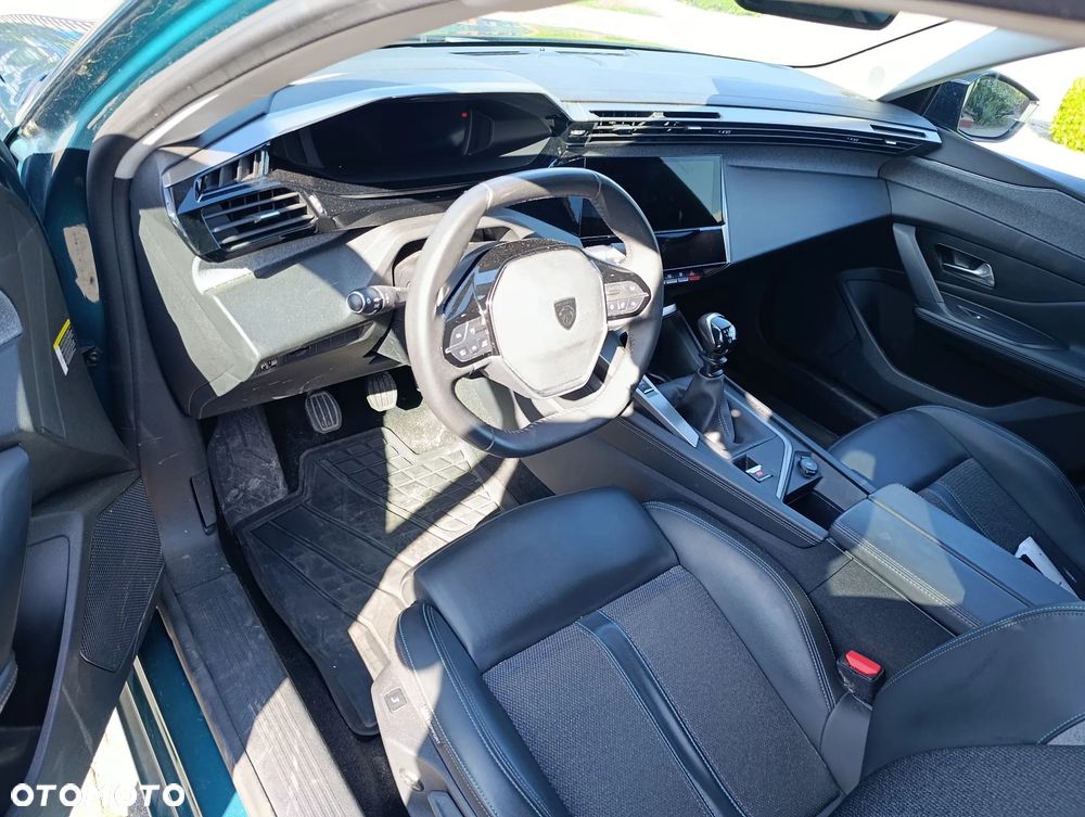 Peugeot 308 1.2 PureTech Allure Pack S&S - 12