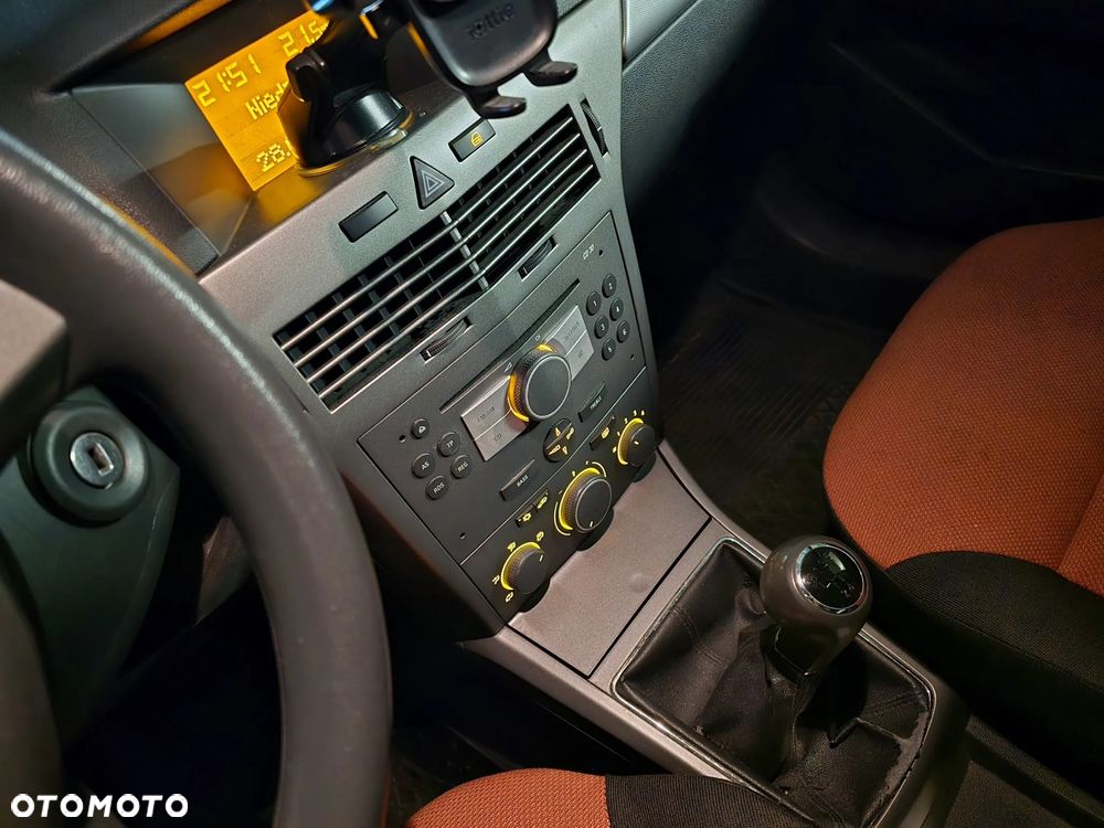 Opel Astra 1.6 - 4