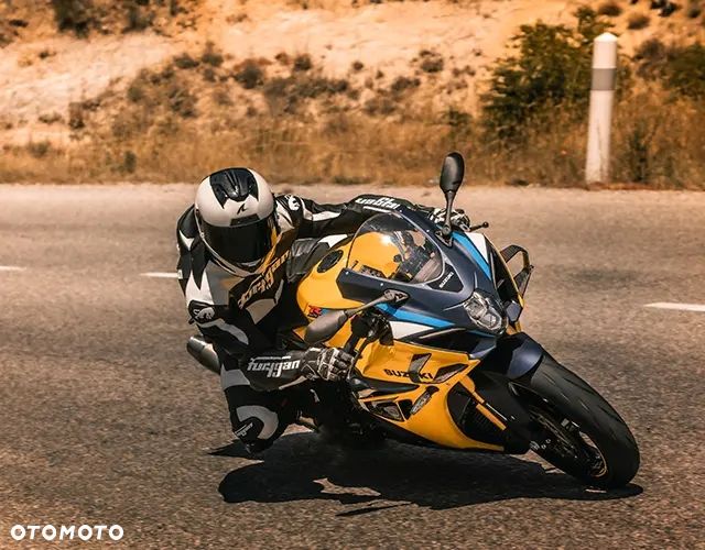 Suzuki GSX-R - 7