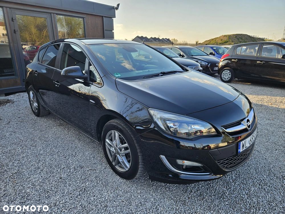 Opel Astra 1.4 Turbo Edition - 10