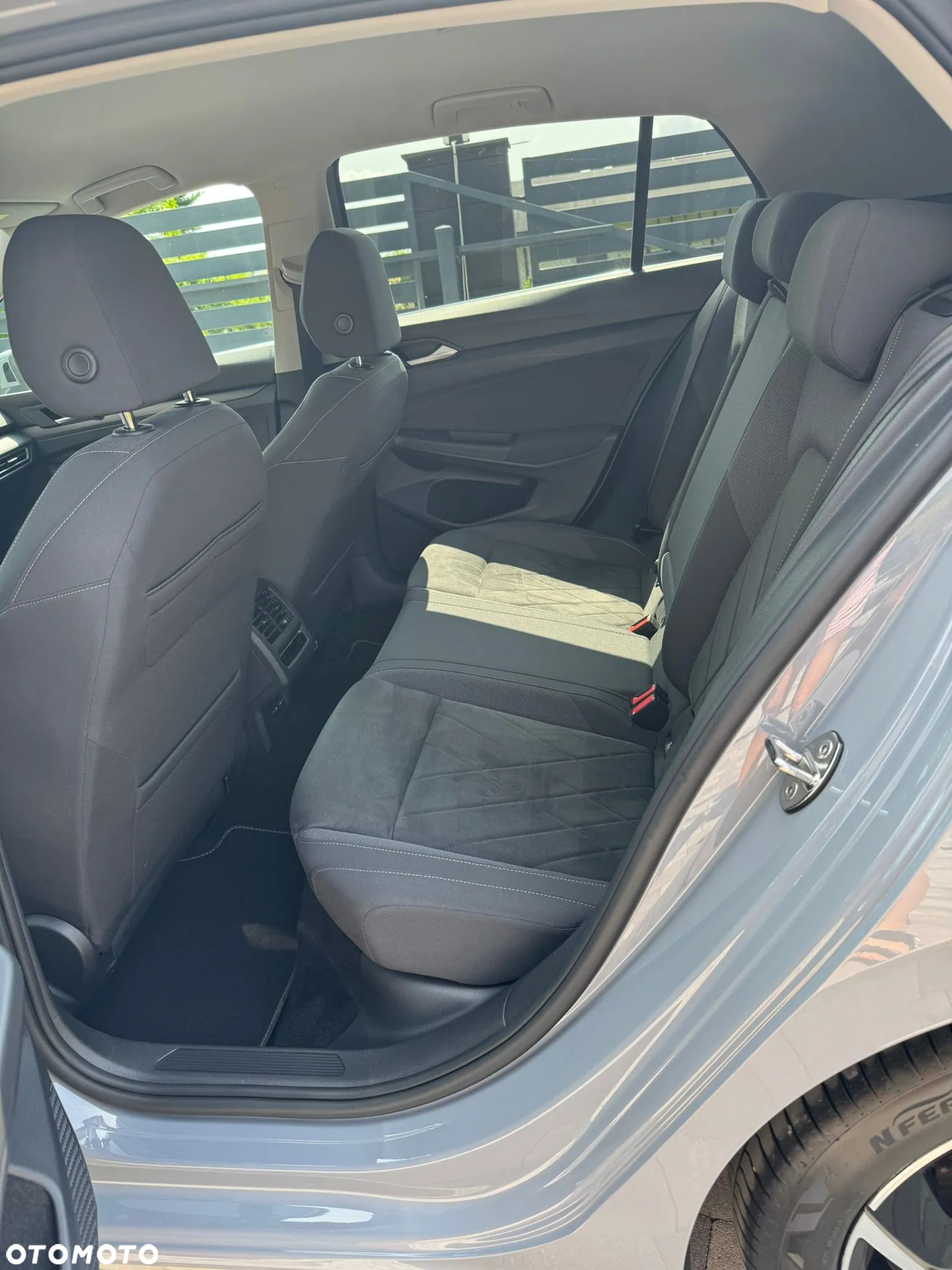 Volkswagen Golf - 35