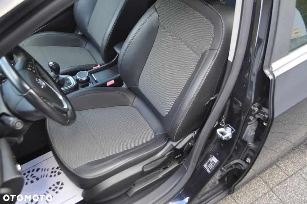Opel Astra 1.4 T Cosmo - 19