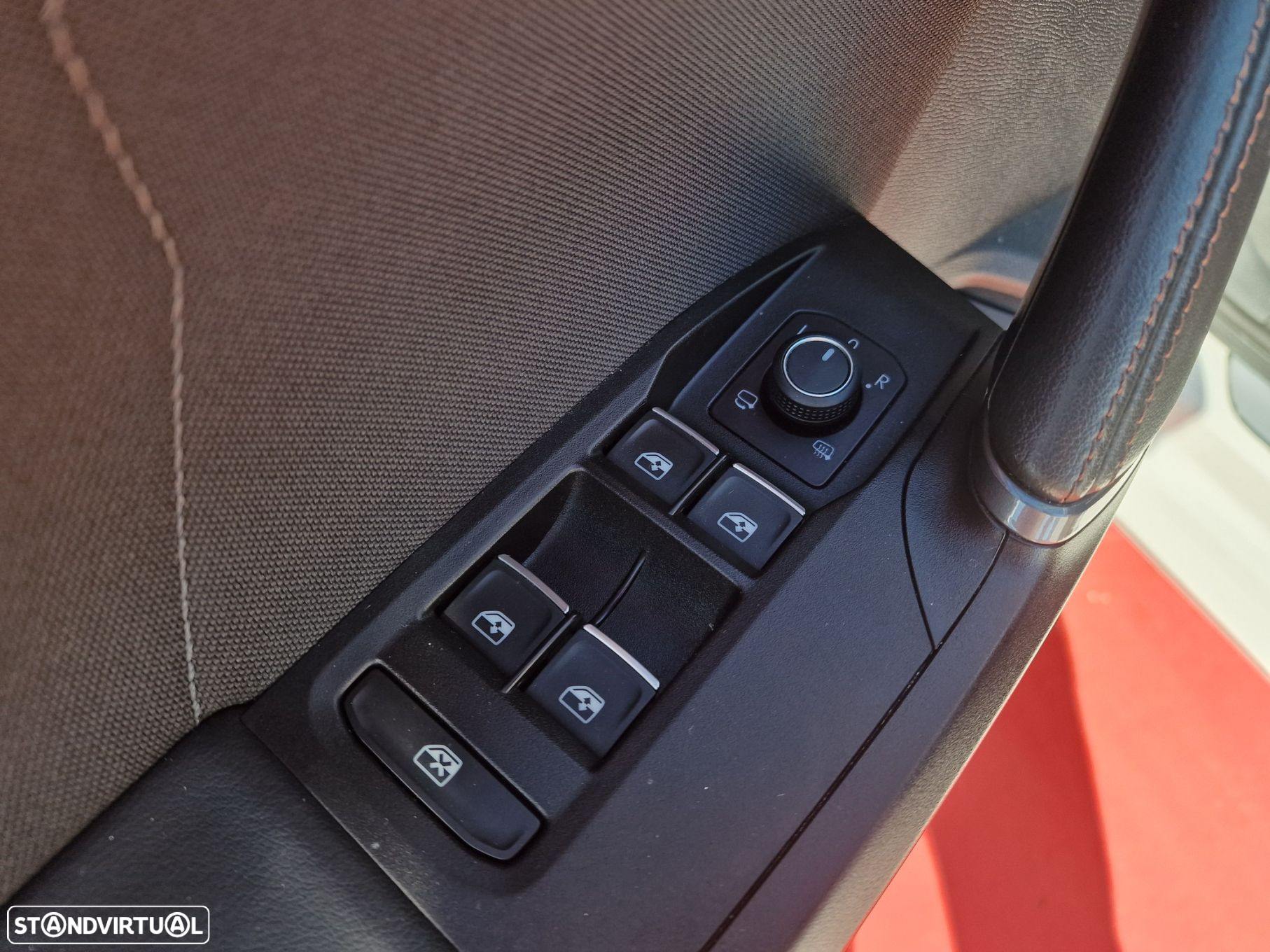 Cupra Leon 1.4 e-Hybrid DSG - 10