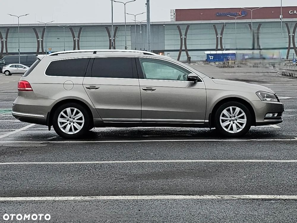 Volkswagen Passat Variant 2.0 TDI BlueMotion Technology Comfortline - 9